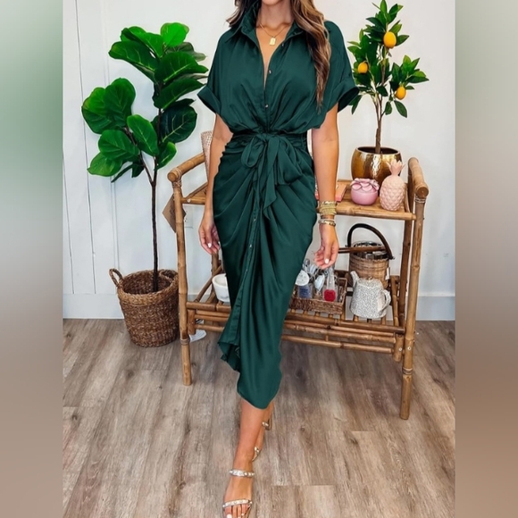 Dresses & Skirts - Elegant Green Stretch Satin Midi Shirt. Dress